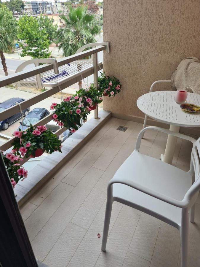 Old Beach Apartment Vlora Buitenkant foto